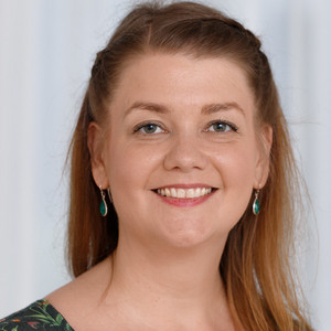 Portraitbild von Maximiliane Kedaj