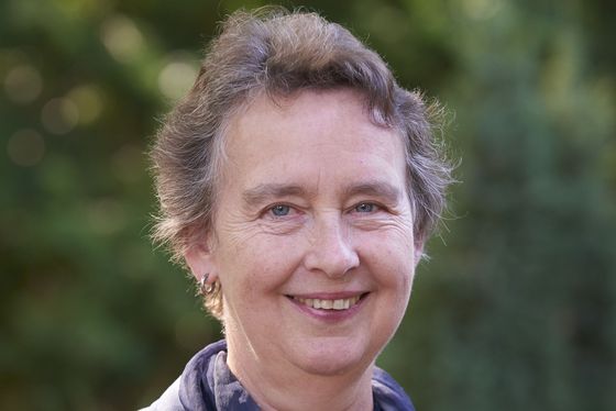 Portrait von Angelika Behm, die als Geschäftsführerin der Diakonie Hospize Wannsee und Woltersdorf in den Ruhestand verabschiedet wurde